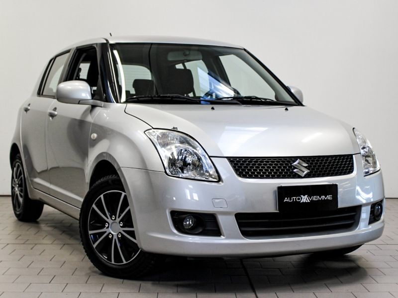 SUZUKI Swift Swift 5p 1.3 16v GL c/airb.lat 4x4 - Autoviemme